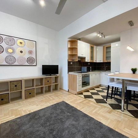 Downtown Gozsdu Vibe Apartment II Budapest Exteriör bild