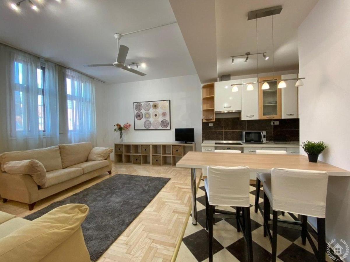 Downtown Gozsdu Vibe Apartment II Budapest Exteriör bild